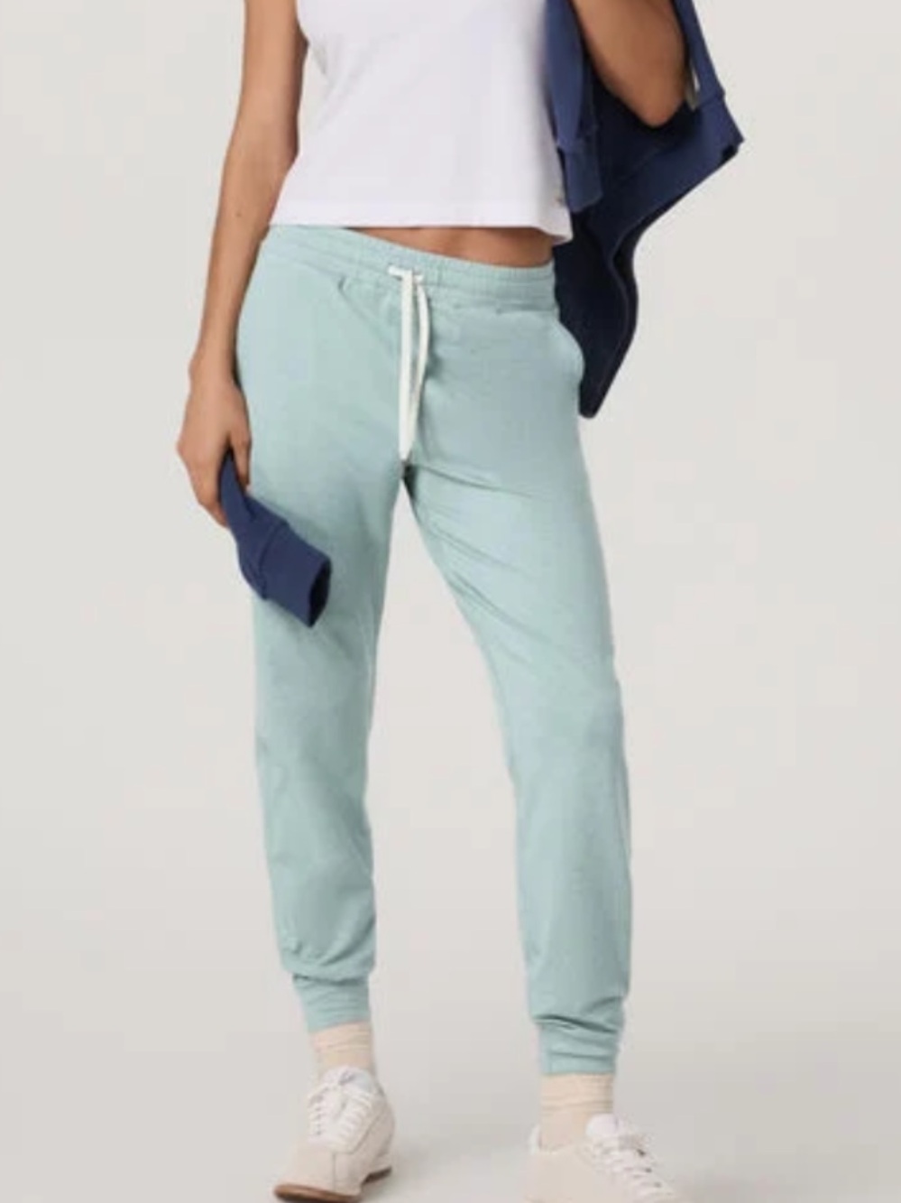 Vuori Performance Joggers Sea Foam Heather Women’s S NWOT